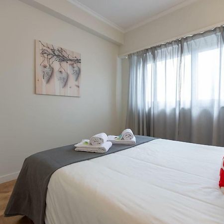 Trindade Sunny Downtown Apartment With Balcony & Ac Porto Exterior photo