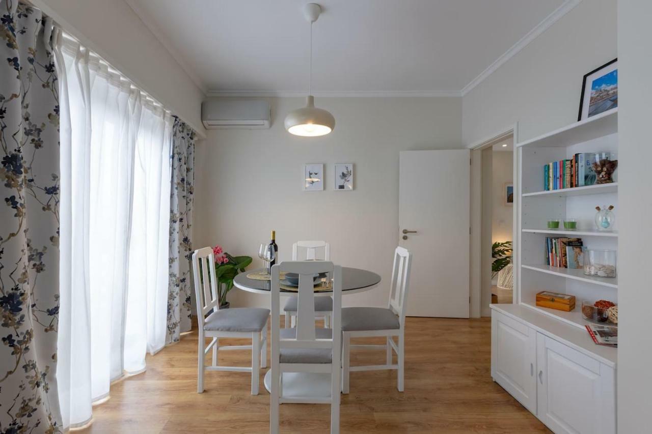 Trindade Sunny Downtown Apartment With Balcony & Ac Porto Exterior photo