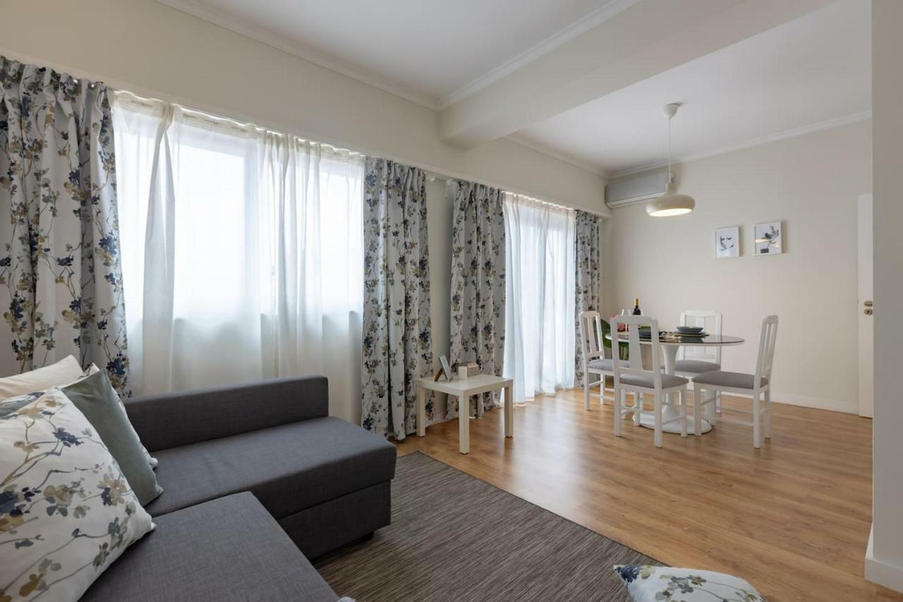 Trindade Sunny Downtown Apartment With Balcony & Ac Porto Exterior photo